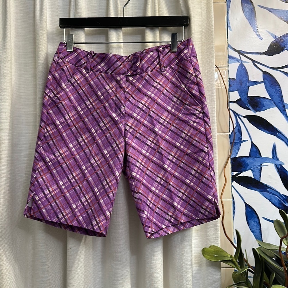 Women’s Callaway Opti Dri Purple Dewberry Plaid Bermuda Golf Shorts Size 4